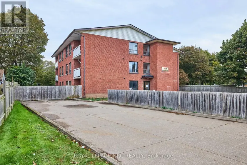 Multiplex at 11 - 4839 DRUMMOND ROAD, Niagara Falls