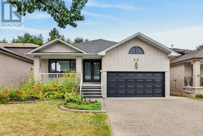 Detached at 28 GLEN FOREST DRIVE, Hamilton