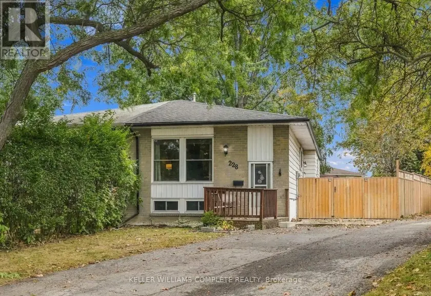 Semi-Detached/Link at 228 GOLDEN ORCHARD DRIVE, Hamilton