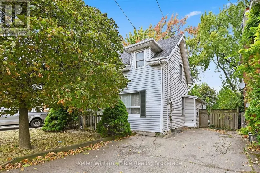 Detached at 24 BRUCEDALE AVENUE W, Hamilton