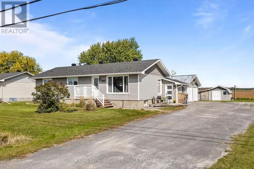 Detached at 1897 CHAMPLAIN ROAD, Clarence-Rockland