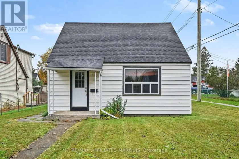 Detached at 19 CHURCHILL CRESCENT, Smiths Falls