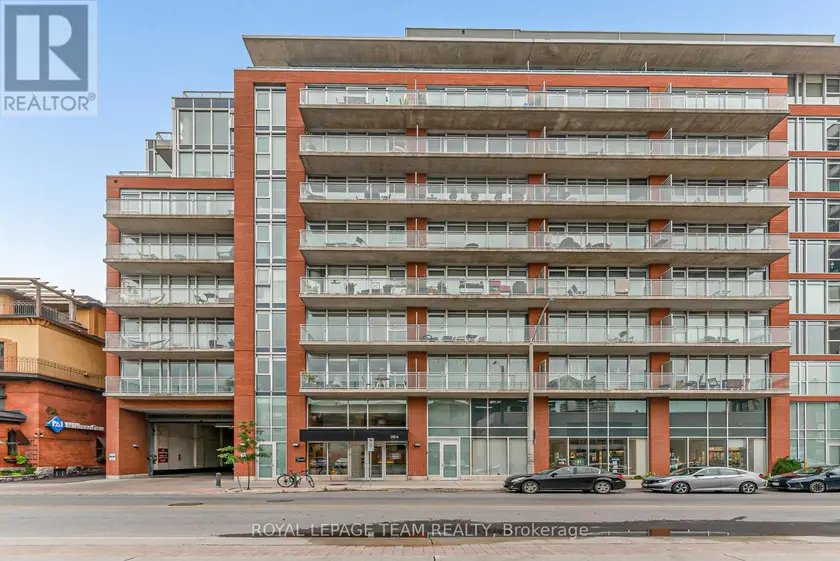 Apartment at 201 - 354 GLADSTONE AVENUE, Ottawa