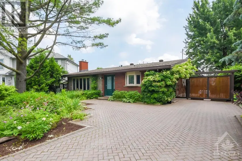 Detached at 85 CROWNHILL STREET, Ottawa