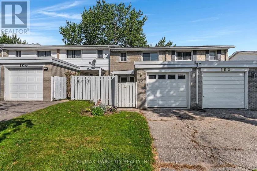 Townhouse at 104 RALGREEN CRESCENT, Kitchener