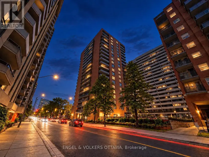 Apartment at 606 - 475 LAURIER AVENUE W, Ottawa