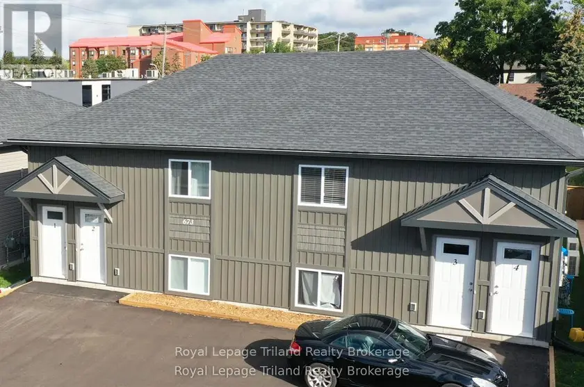 Multiplex at 1 - 673 ADELAIDE STREET, Woodstock