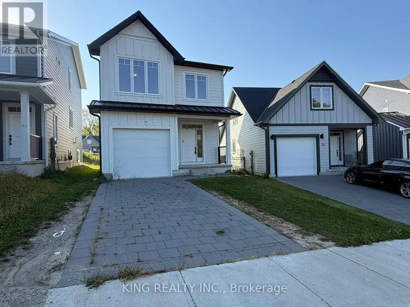 Detached at UPPER - 27 CHRISTOPHER COURT, London South