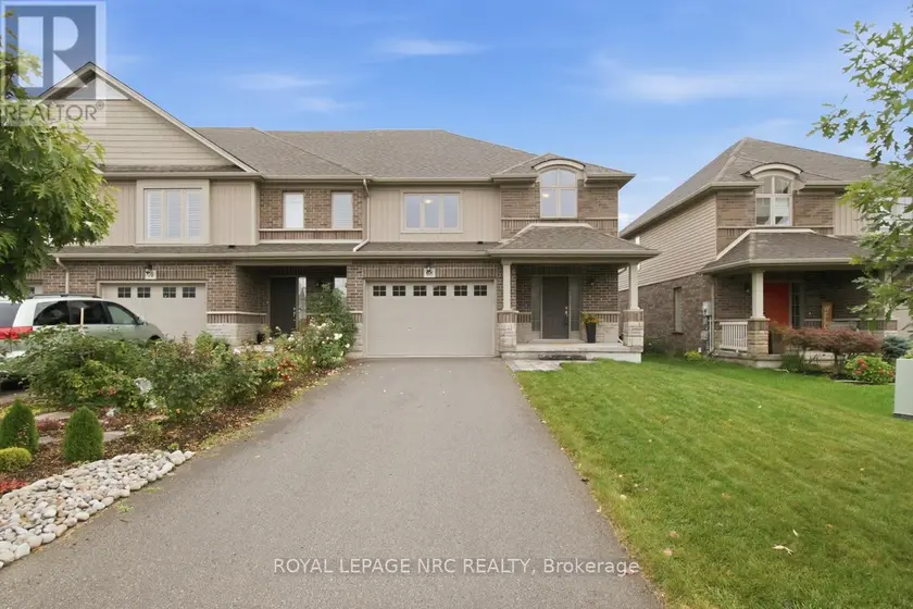 Townhouse at 68 ABBOTT PLACE, Pelham