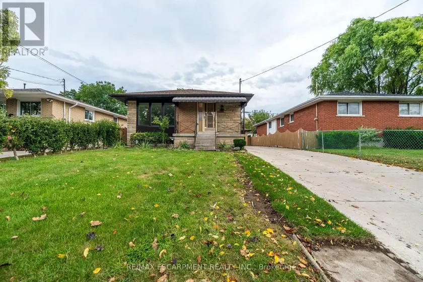 Detached at 75 PURDY CRESCENT, Hamilton