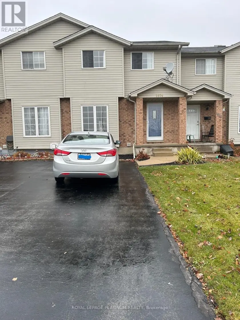 Townhouse at 1914 MARCONI BOULEVARD, London East