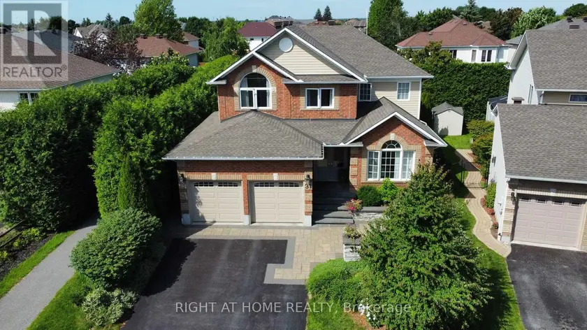 Detached at 31 FORILLON CRESCENT, Ottawa