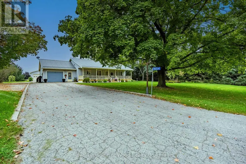Detached at 432241 ZENDA LINE, South-West Oxford