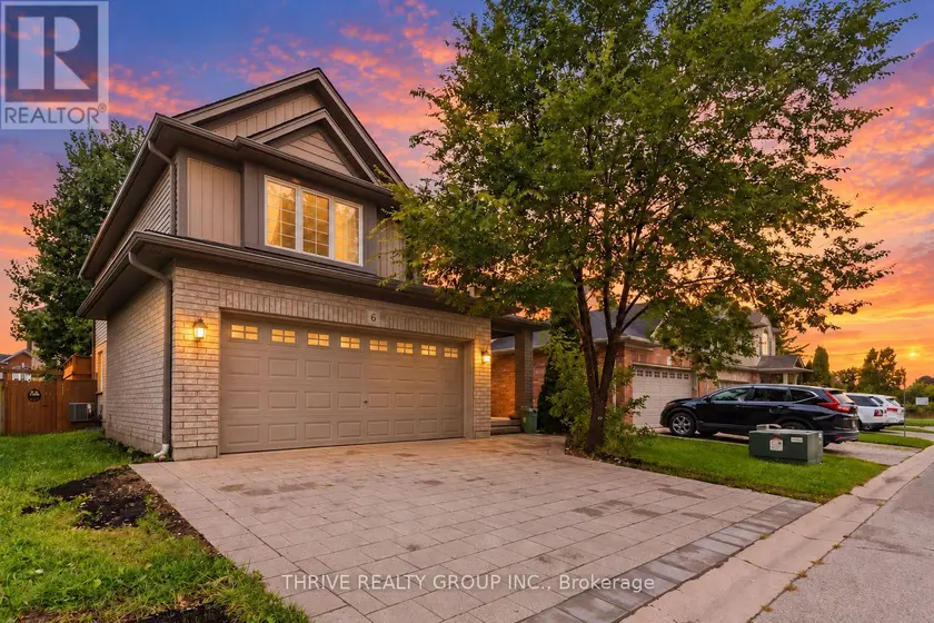 Detached at 6 - 400 SKYLINE AVENUE N, London North