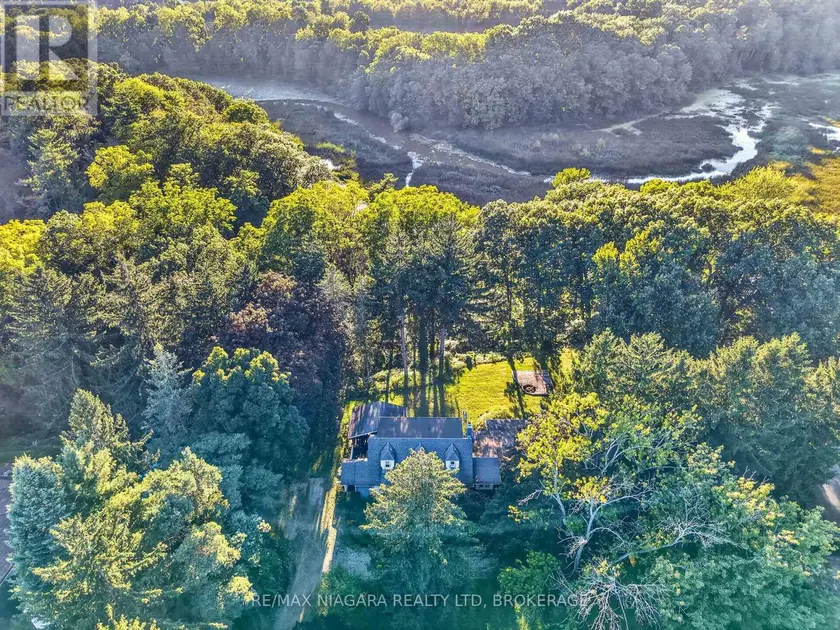 Detached at 1577 GREGORY ROAD, St. Catharines