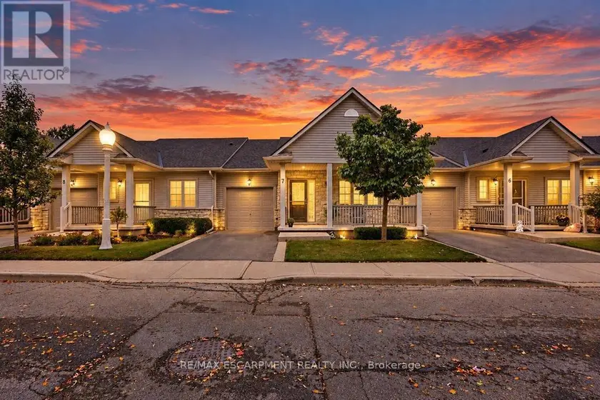 Townhouse at 7 - 34 SOUTHBROOK DRIVE, Hamilton