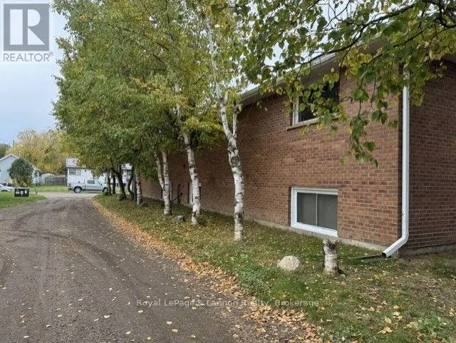 Multiplex at 639 MCKELLAR STREET N, Thunder Bay