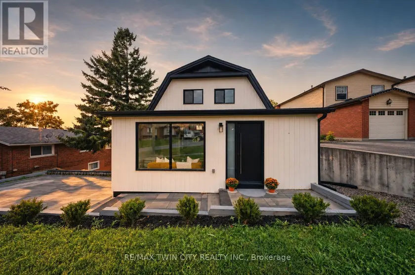 Detached at 23 ABERDEEN STREET, Haldimand