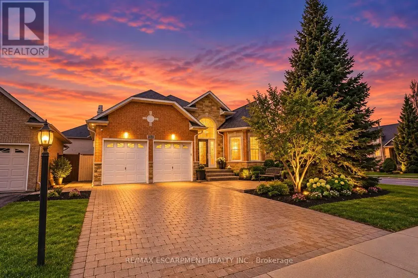 Detached at 137 PINEHILL DRIVE, Hamilton