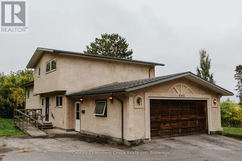 Detached at 605 NINTH STREET, Kenora