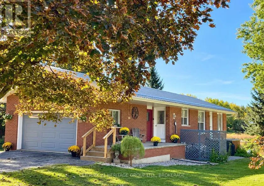 Detached at 103 ROCKLIND CLOSE LANE, Front of Leeds & Seeleys Bay