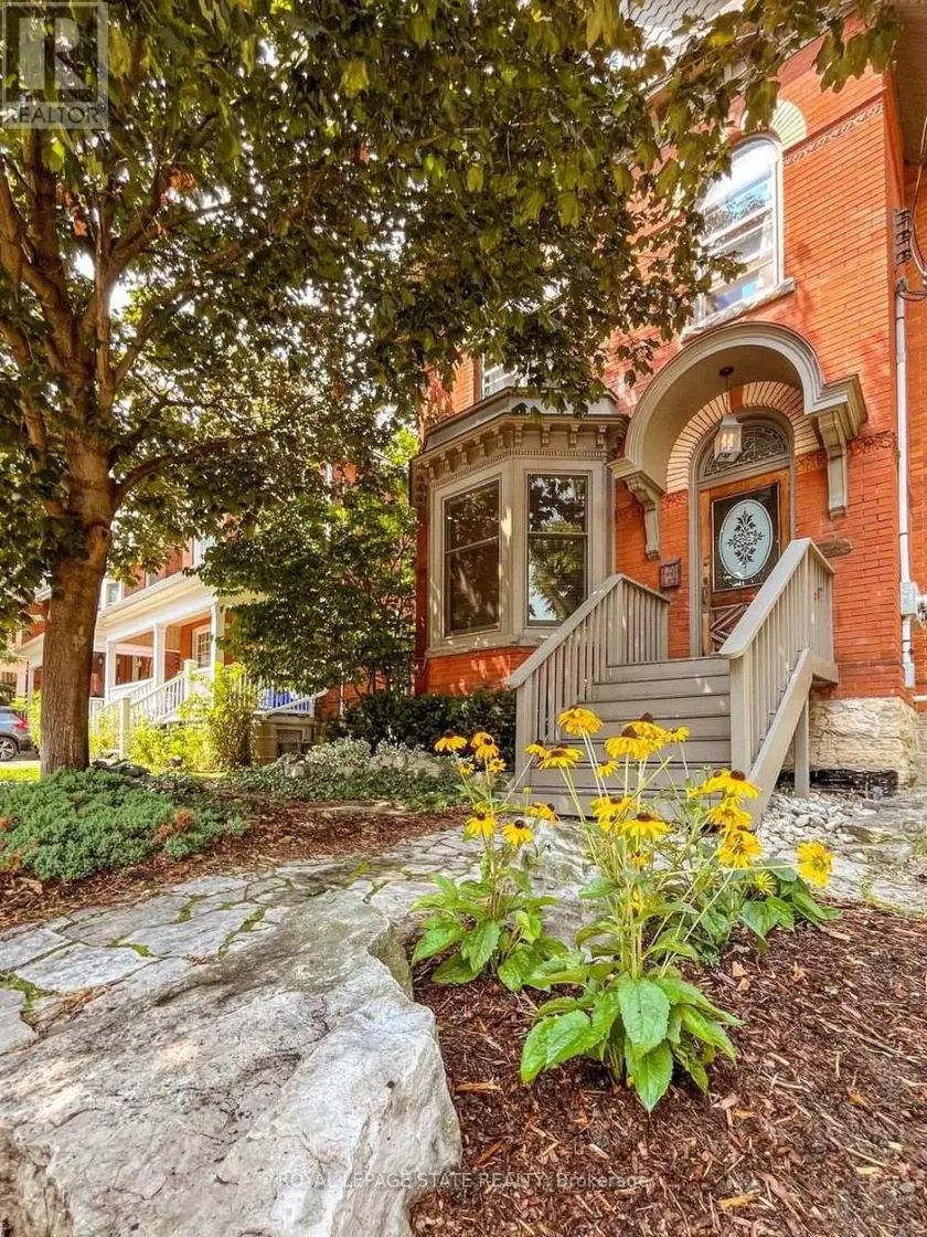 Detached at 282 HESS STREET S, Hamilton