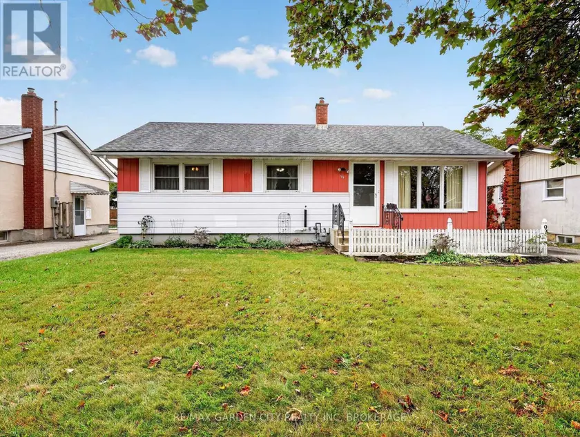 Detached at 94 JACOBSON AVENUE, St. Catharines