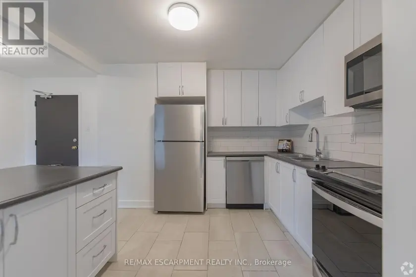 Multiplex at 809 - 285 ERB STREET W, Waterloo