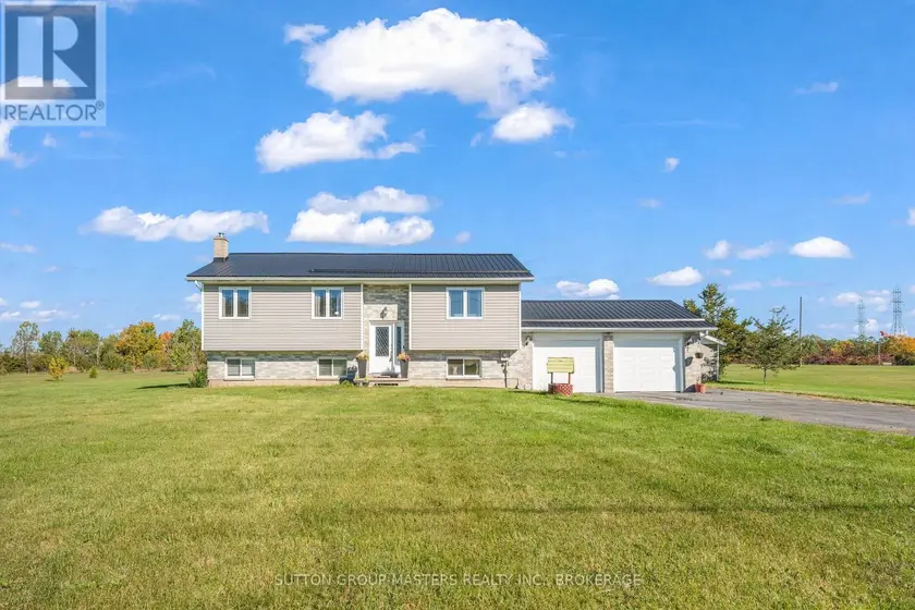 Detached at 3358 SCANLAN ROAD, Frontenac