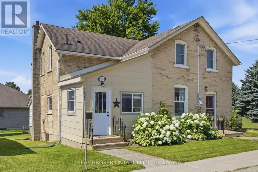 Detached at 520 ELMA STREET W, North Perth