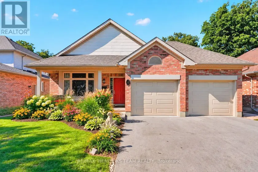 Detached at 13 TIMBER LANE, St. Catharines