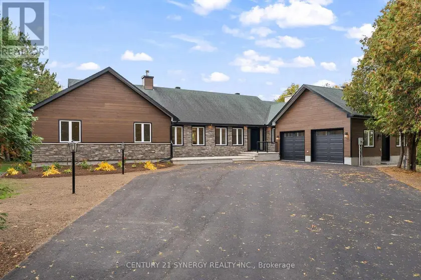 Detached at 1580 GROVES ROAD, Russell