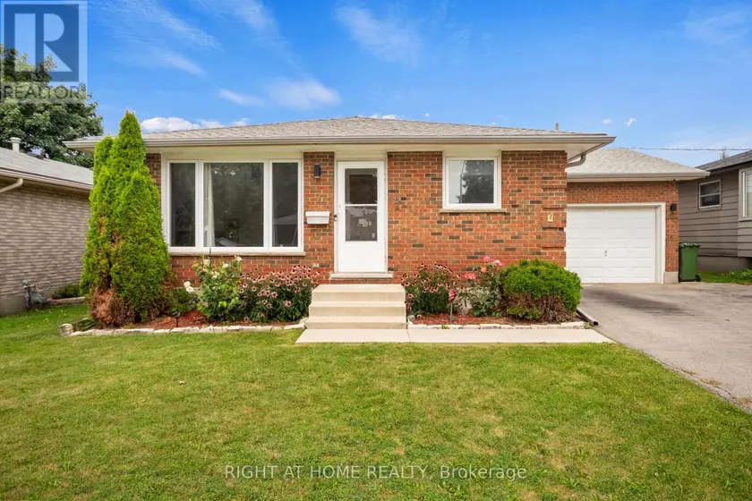 Detached at 7 RAVEN AVENUE, St. Thomas