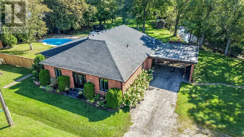 Detached at 1355 WOODBURN ROAD, Hamilton