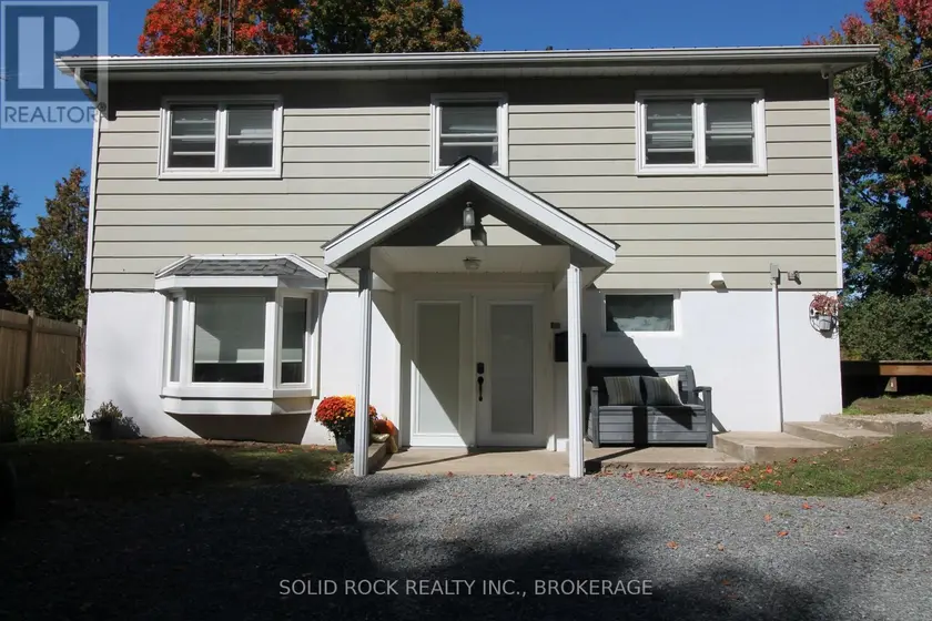 Detached at 1127 PERRY LANE, Frontenac