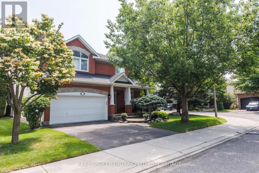 Detached at 11 REDBRIDGE CRESCENT, Ottawa