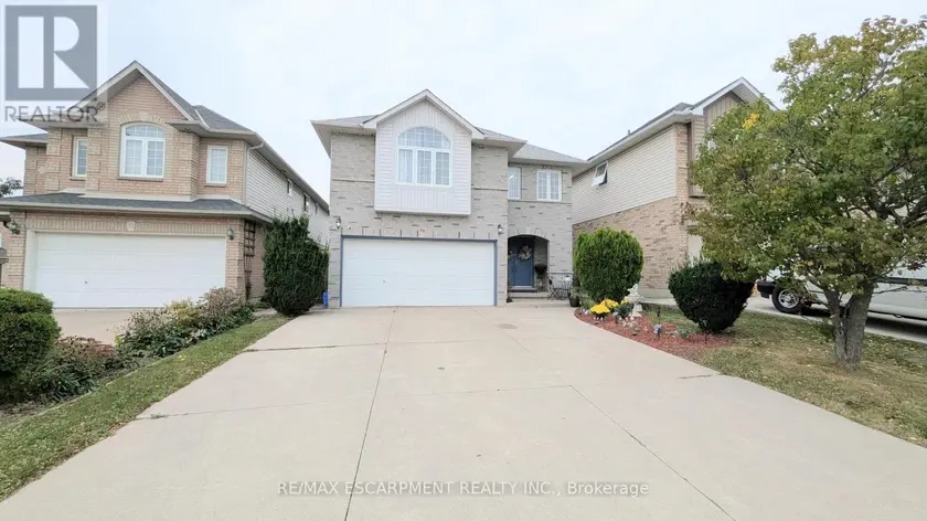 Detached at 68 BENJAMIN DRIVE, Hamilton