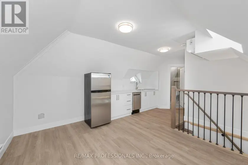 Multiplex at #3 - 388 WILSON STREET, Hamilton