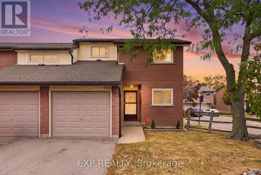Townhouse at 38 - 195 QUEEN VICTORIA DRIVE, Hamilton