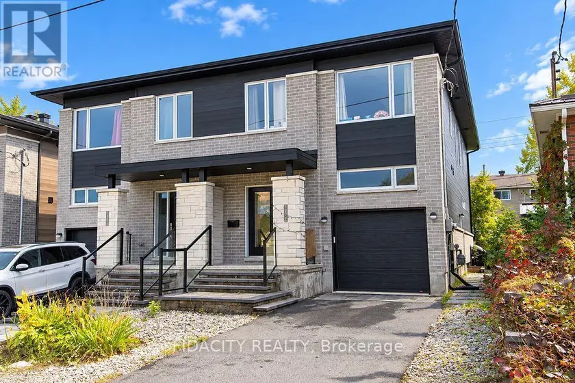 Multiplex at 1402 MAYVIEW AVENUE, Ottawa