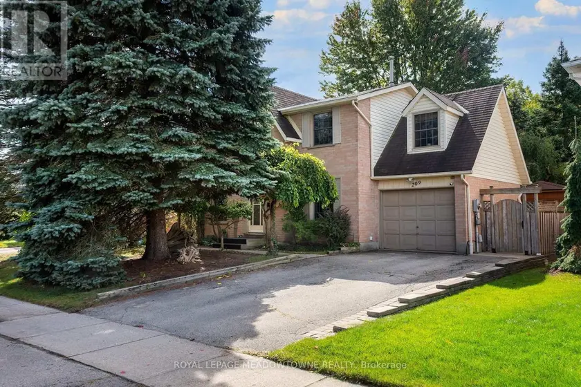 Detached at 209 ELMIRA ROAD S, Guelph