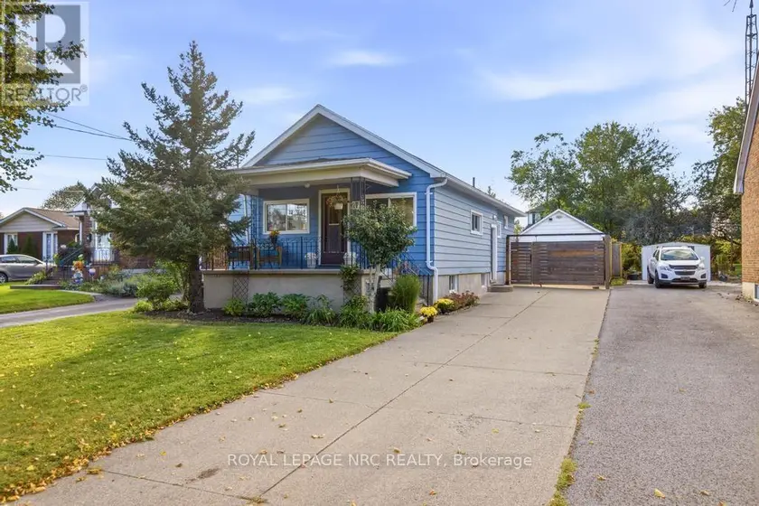 Detached at 17 WANDA ROAD, St. Catharines