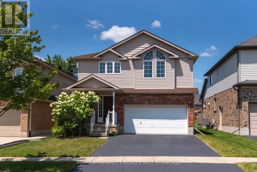 Detached at 24 JOSEPH LICHTI LANE, Wilmot