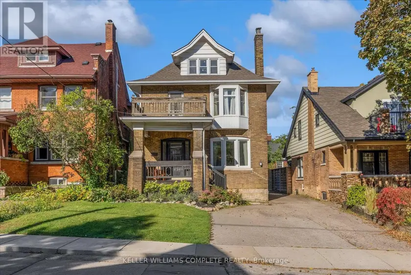 Detached at 52 FAIRMOUNT AVENUE, Hamilton
