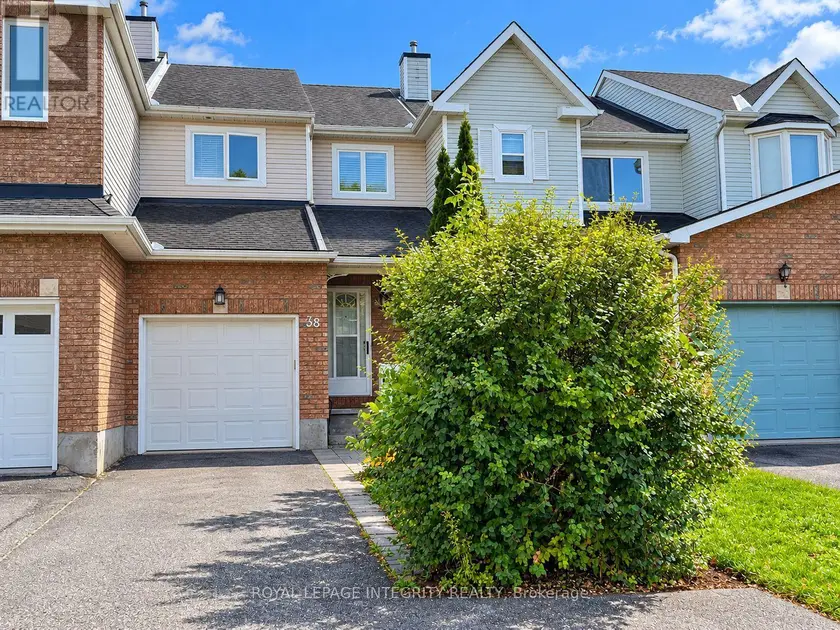 Townhouse at 38 REDPATH DRIVE, Ottawa