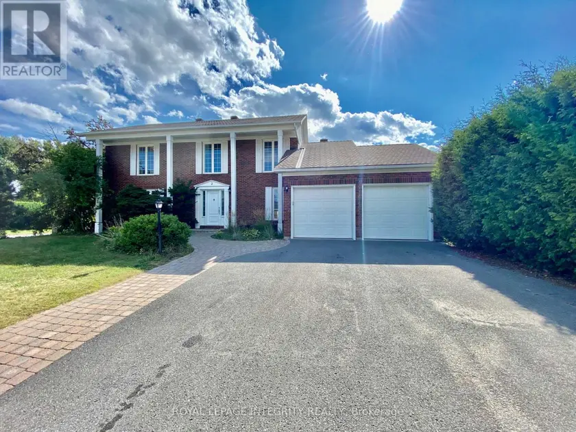 Detached at 2 TUNBRIDGE COURT, Ottawa