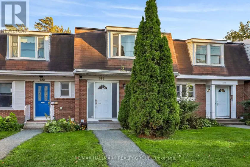 Townhouse at 924 DYNES ROAD, Ottawa