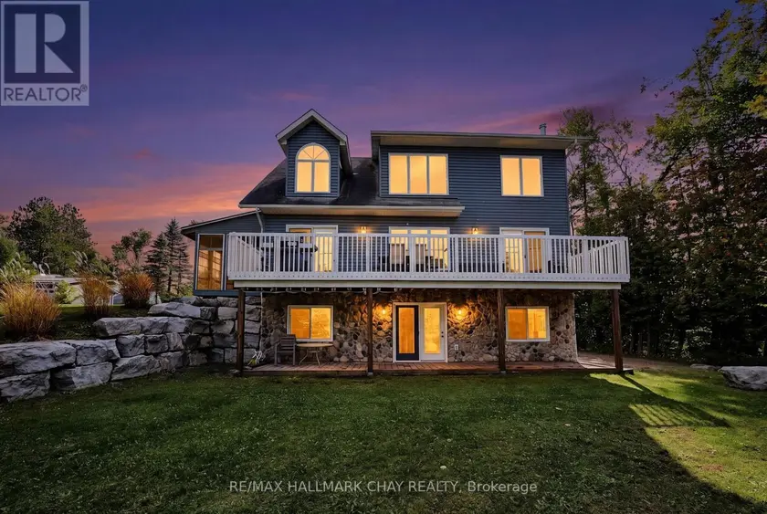 Detached at 466 BEAUMONT DRIVE, Bracebridge)