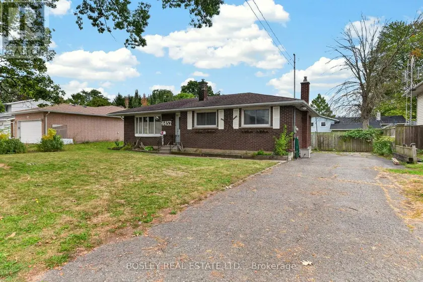Detached at 4452 DORCHESTER ROAD, Niagara Falls