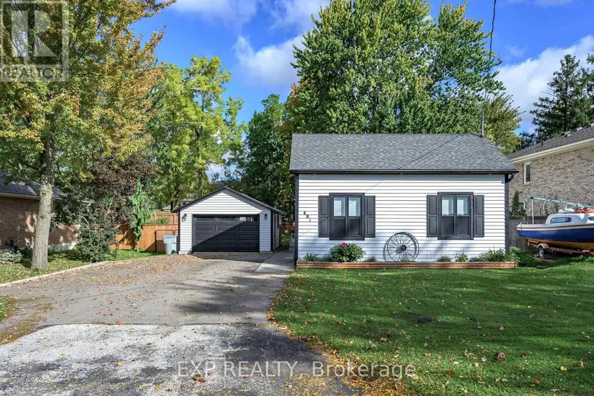 Detached at 481 GOLD STREET, Warwick